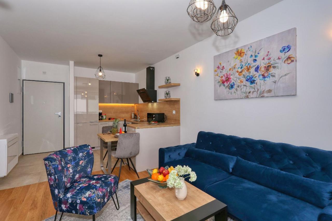 Apartments Luna With Free Parking ザダル エクステリア 写真
