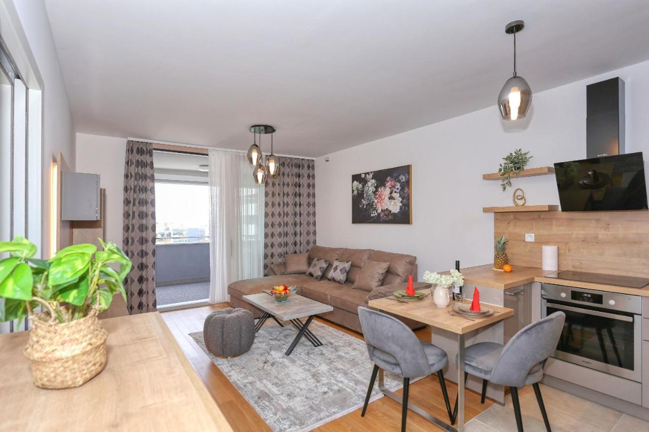 Apartments Luna With Free Parking ザダル エクステリア 写真