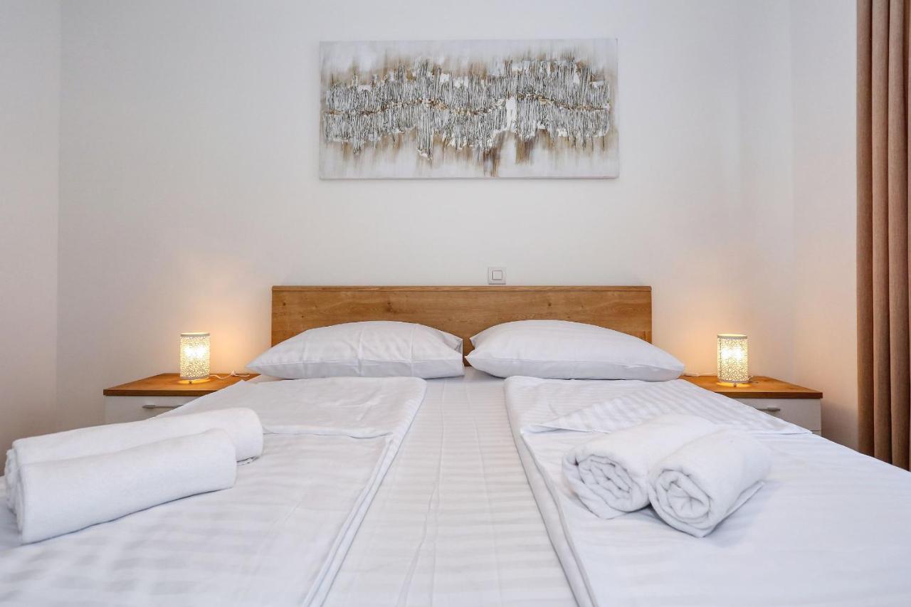 Apartments Luna With Free Parking ザダル エクステリア 写真