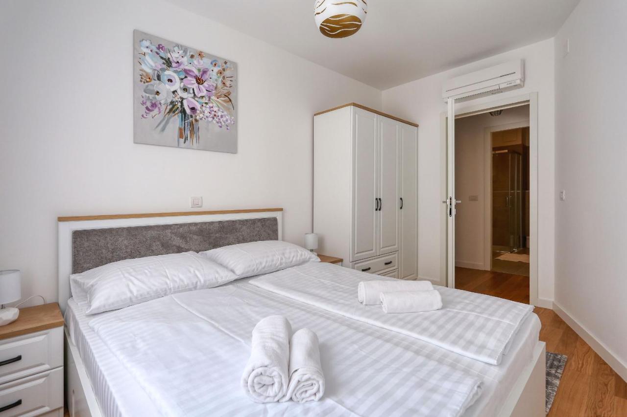 Apartments Luna With Free Parking ザダル エクステリア 写真