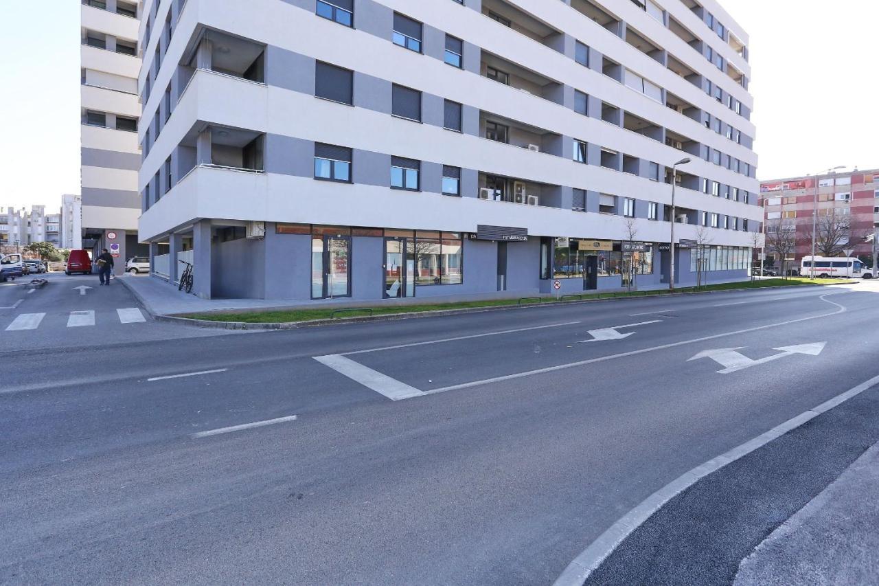Apartments Luna With Free Parking ザダル エクステリア 写真