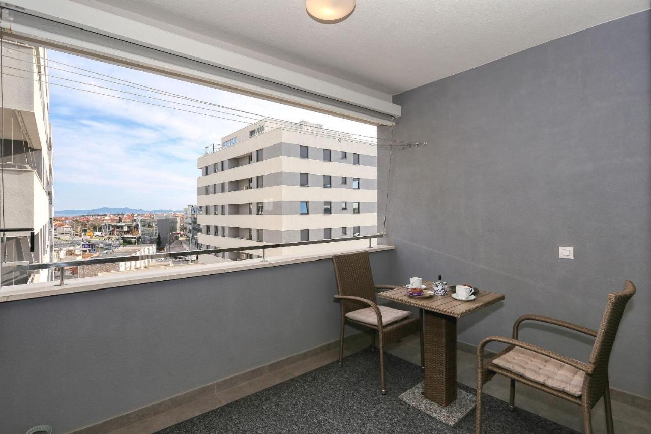 Apartments Luna With Free Parking ザダル エクステリア 写真
