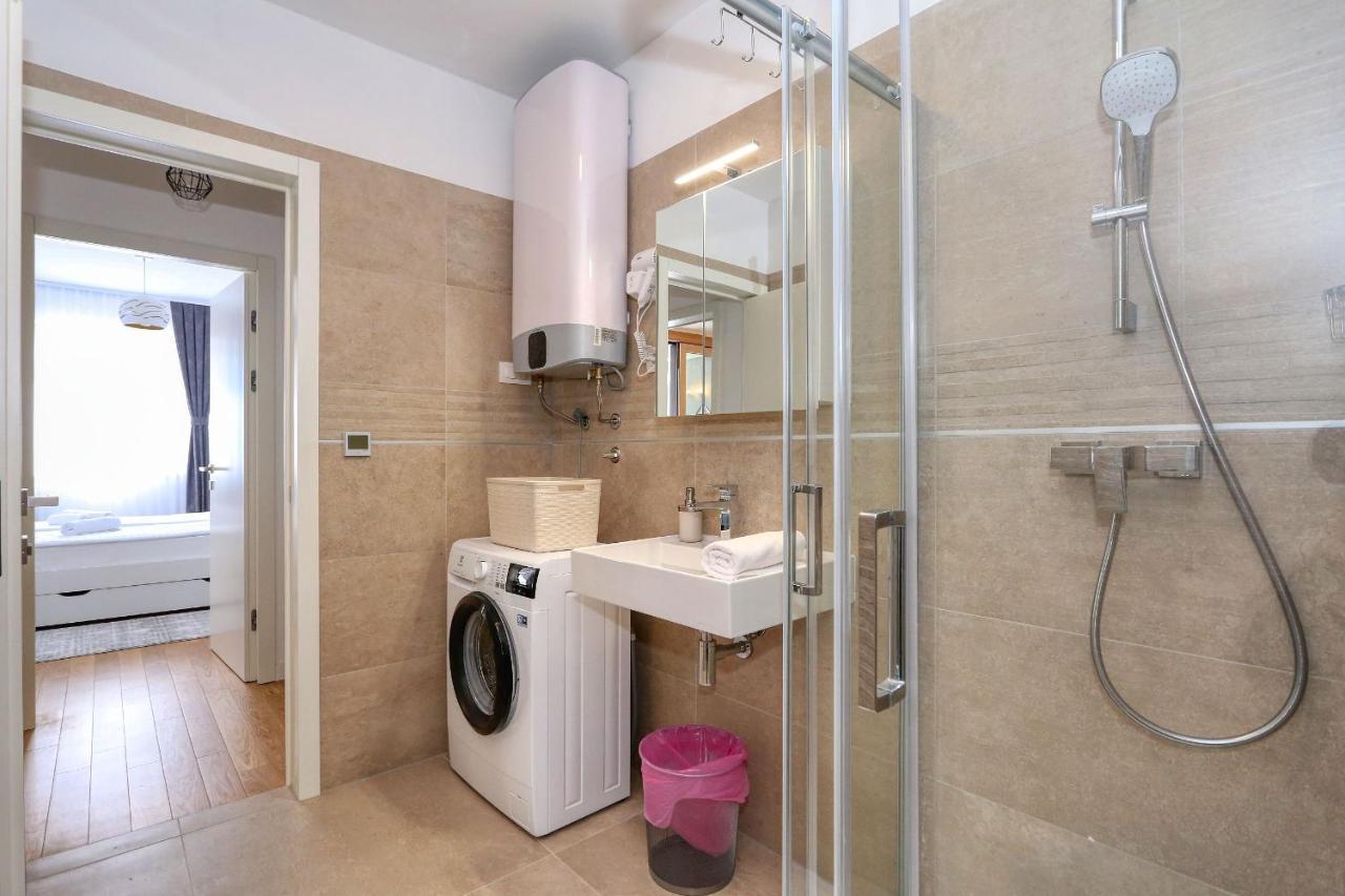 Apartments Luna With Free Parking ザダル エクステリア 写真
