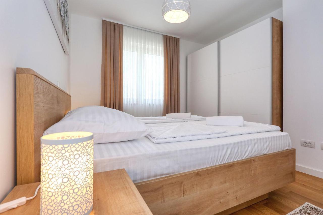 Apartments Luna With Free Parking ザダル エクステリア 写真