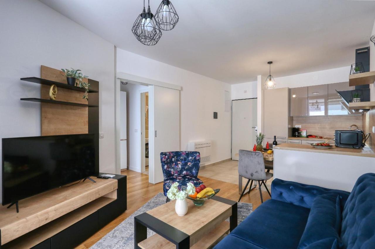 Apartments Luna With Free Parking ザダル エクステリア 写真